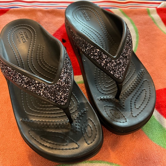 CROCS Black Glitter Women's Sandals - Picture 1 of 2